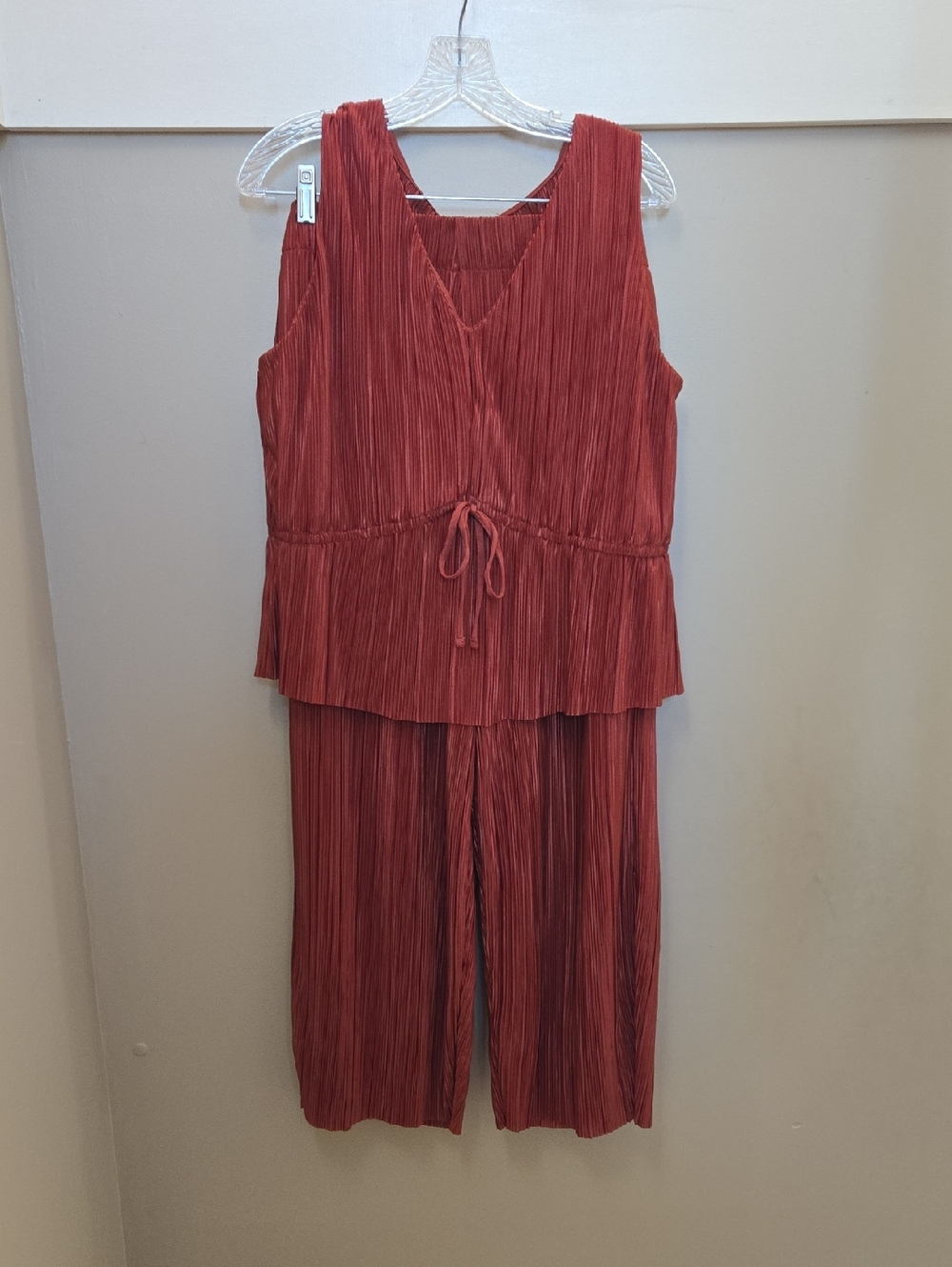 Women’s Rust Pleated Two Piece Cropped Wide Leg Pants And Top